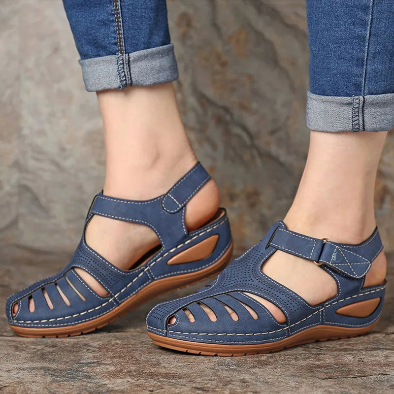 ELVIRA | CLOSED ORTHOPEDIC SANDALS